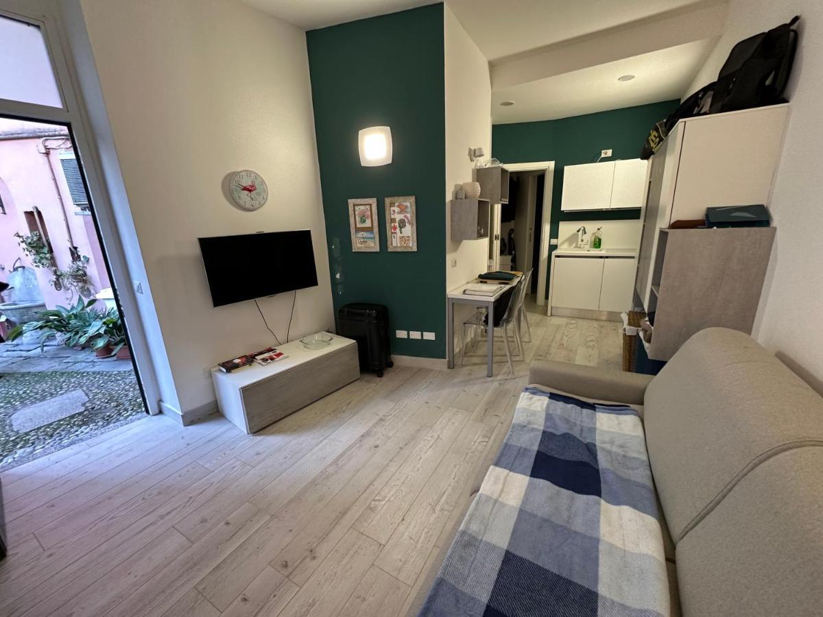 Monolocale In Pieno Centro Apartment Milan Exterior photo